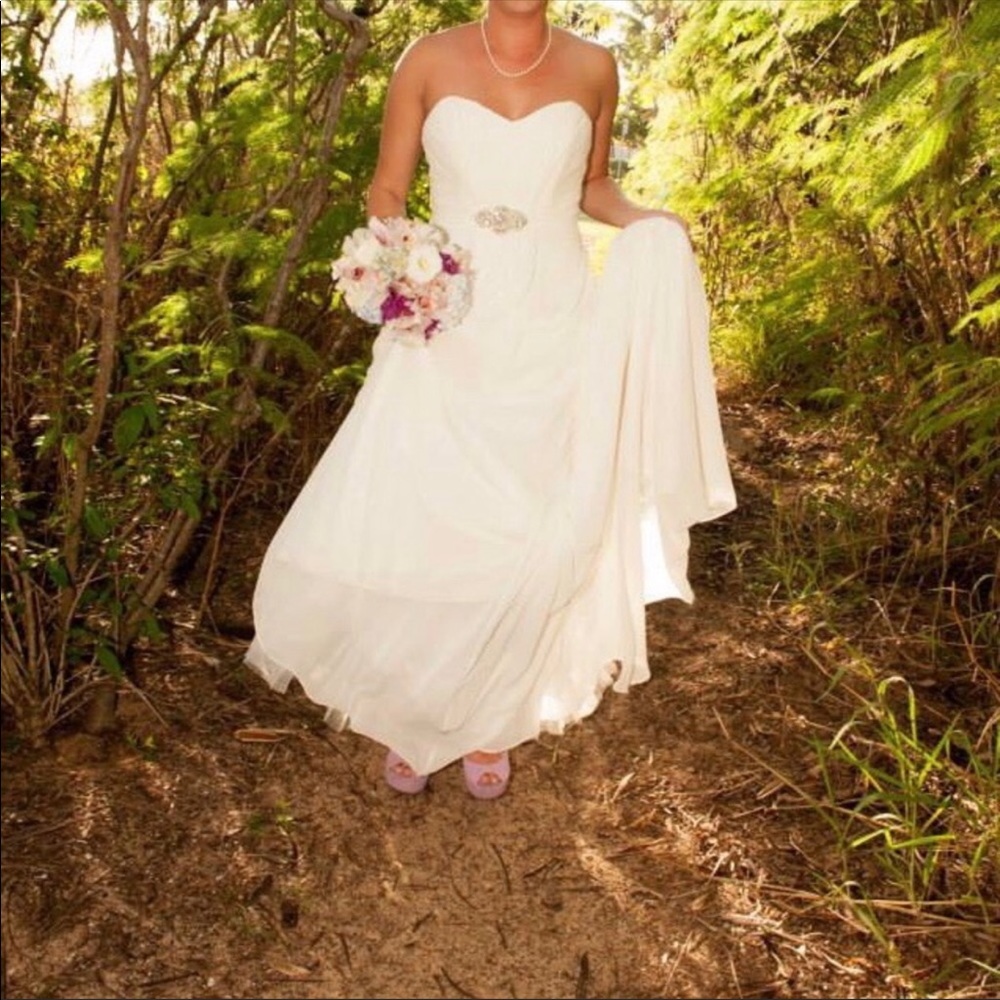 Wedding dress